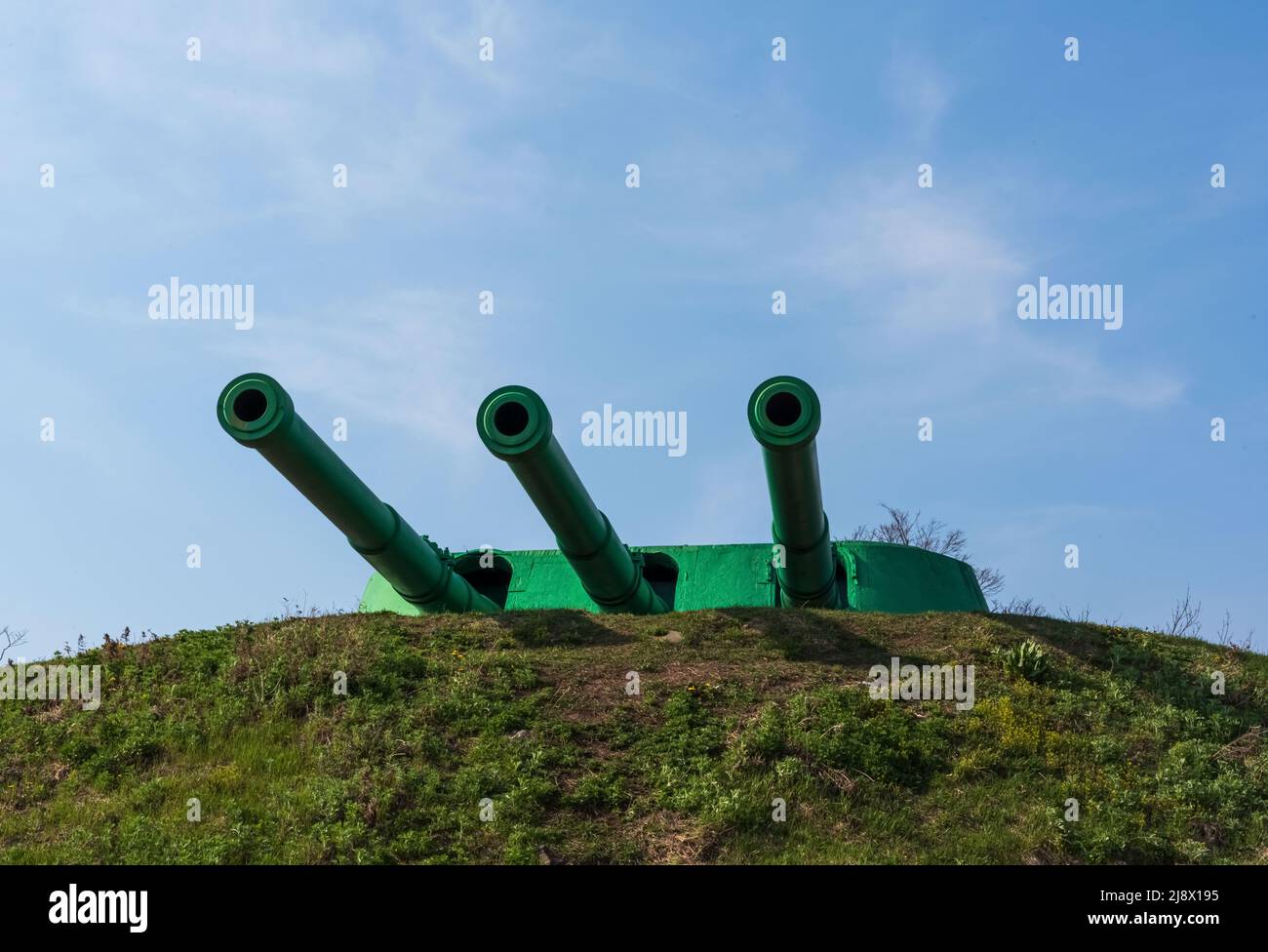 Voroshilov batteria - nave torre pistole sull'isola russa. Foto di alta qualità Foto Stock