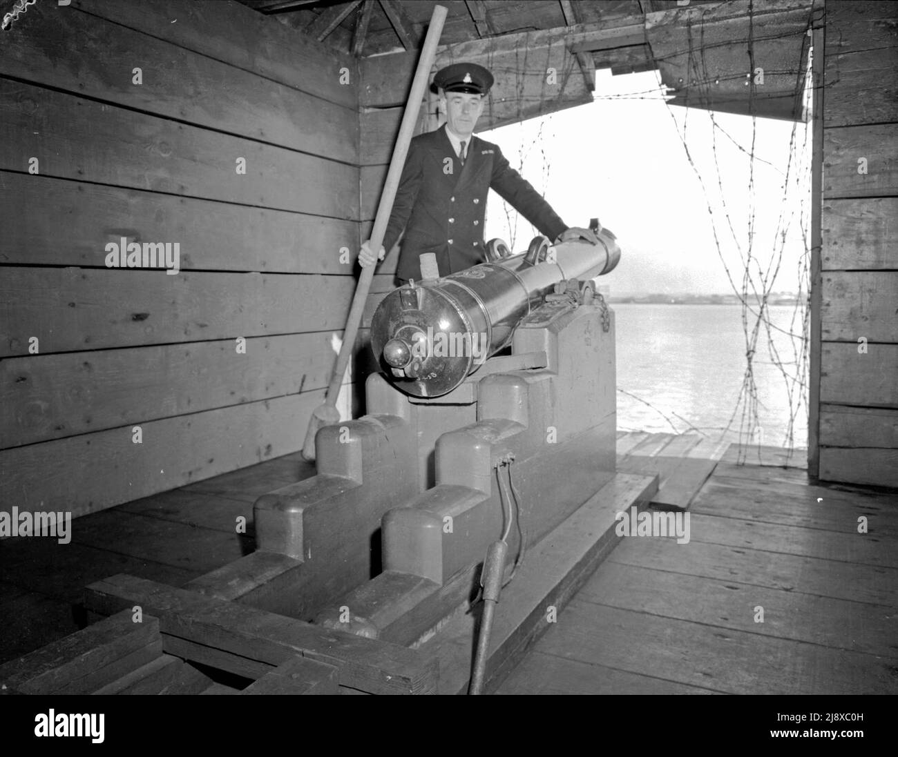 Nine o'Clock Gun Vancouver. Fotografia scattata per la campagna di prestito della Vittoria 4th ca. 1943 Foto Stock
