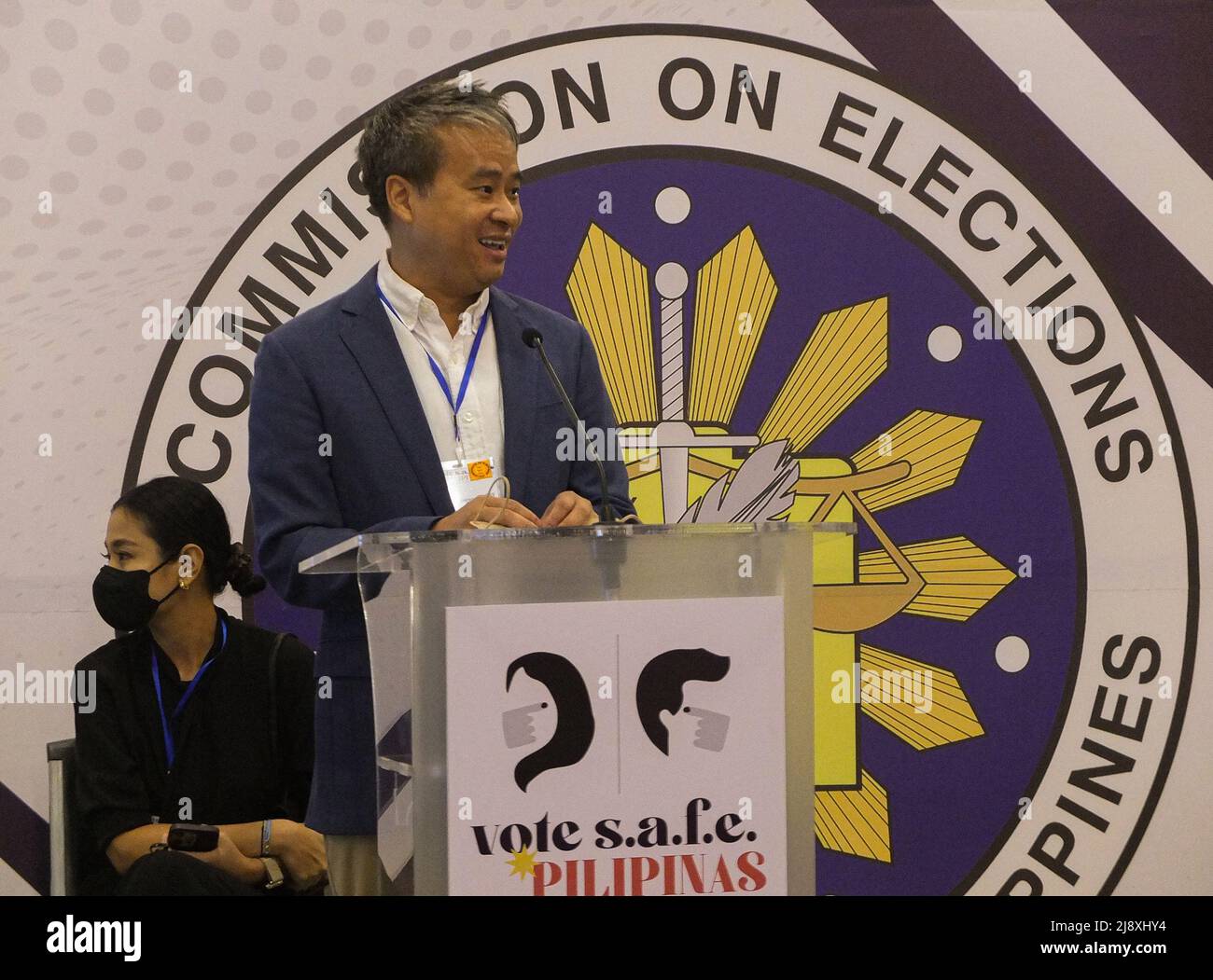 Pasay, Filippine. 18th maggio 2022. Il senatore Emmanuel 'Joel' Jose Villanueva durante una conferenza stampa dei mezzi di comunicazione al Centro Internazionale Congressi delle Filippine. Alcuni senatori filippini recentemente proclamati danno le loro opinioni e opinioni riguardo al nuovo governo entrante di Ferdinand 'Bongbong' Marcos Jr. E condividono le loro intuizioni quando iniziano a lavorare al senato. Credit: SOPA Images Limited/Alamy Live News Foto Stock