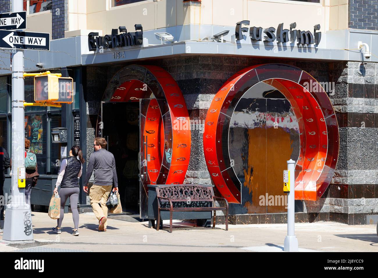 Fushimi, 475 Driggs Ave, Brooklyn, New York, foto di un moderno ristorante giapponese nel quartiere di Williamsburg. Foto Stock