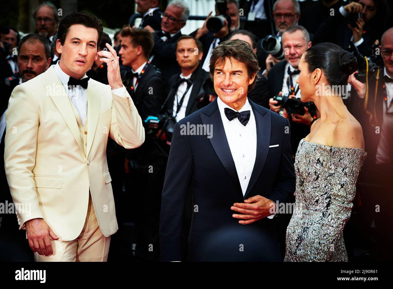 Cannes, Francia, 18 maggio 2022 Top Gun Maverick - Red Carpet- Festival Cannes 18 maggio 2022 con Tom Cruise, Miles Teller, Jennifer Connelly Foto Stock