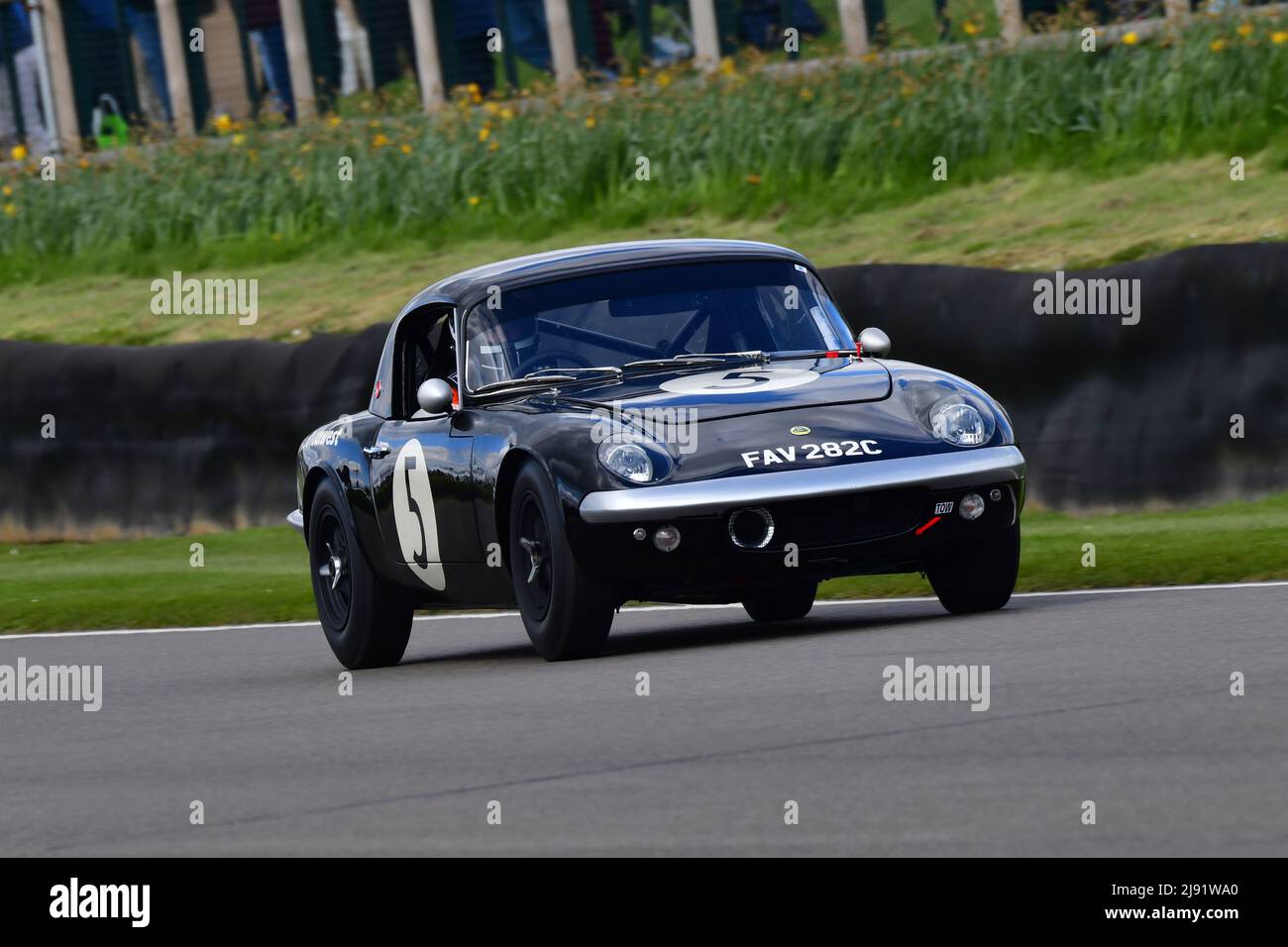 Andrew Willis, Stephan Jostbl, Lotus Elan 26R, Graham Hill Trophy, due piloti di 45 minuti di gara per esempi di prototipo e chiuso Cockpit GT auto th Foto Stock