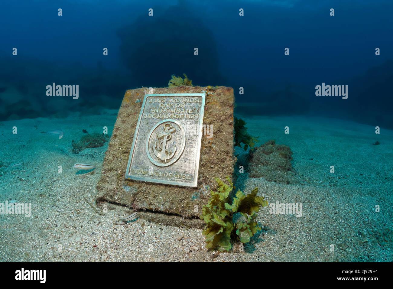Targa commemorativa alla battaglia navale nella guerra spagnolo-americana con l'iscrizione: A los marinos caidos en combate 3de Julio, per i marinai Foto Stock
