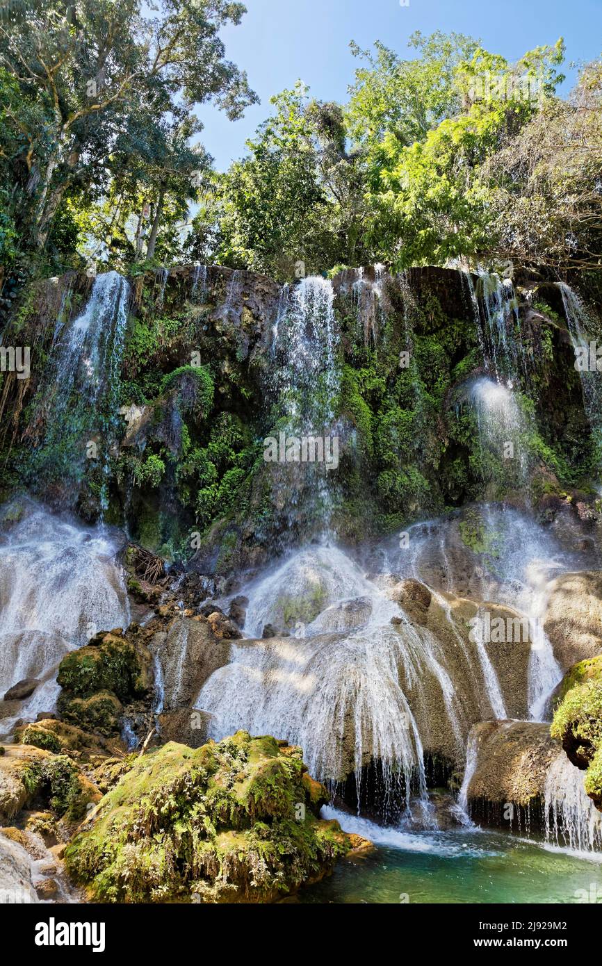 Cascate di El Nicho, sul sentiero d'acqua, Sendero Reino de las Aguas, Collantes Heights, Gran Parque Natural Topes de Collantes, riserva naturale Foto Stock