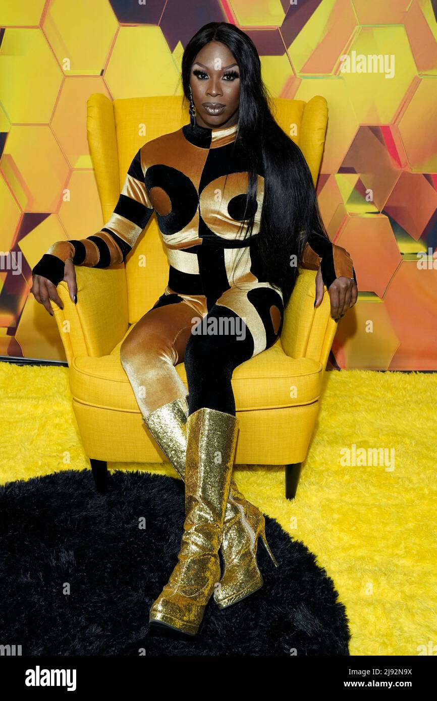 Honey Davenport si pone al Rupaul DragCon 2022, giorno 1, tenuto al LA Convention Center a Los Angeles, California, Venerdì 13 maggio 2022. Foto di Jennifer Graylock-Graylock.com 917-519-7666 Foto Stock