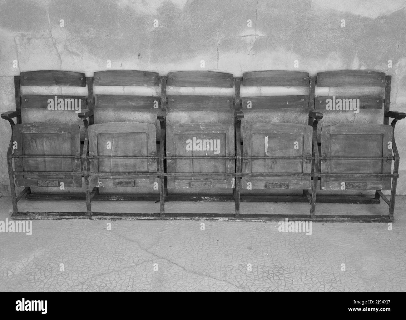 Le vecchie sedie Foto Stock
