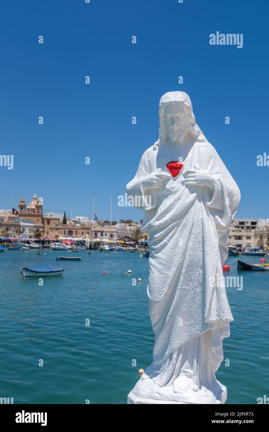 Statua del Sacro cuore di Gesù, Marsaxlokk, Malta Foto Stock