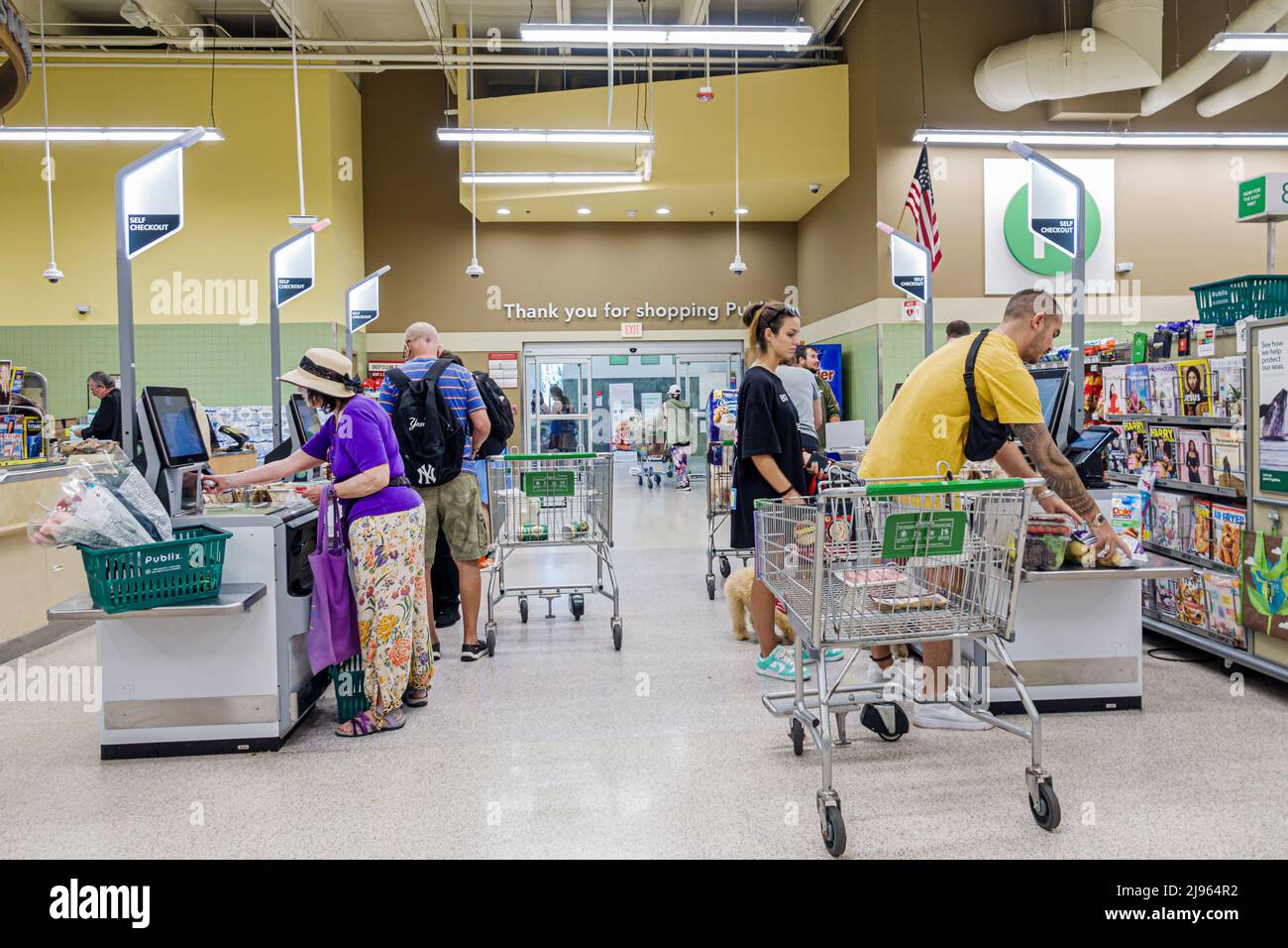 Miami Beach Florida, supermercato Publix negozio di alimentari all'interno, linea di checkout coda self-service clienti che acquistano Foto Stock