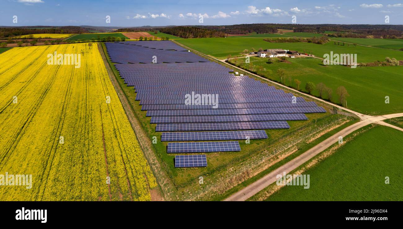 Vista aerea del Parco solare Seßlach, Germania Foto Stock