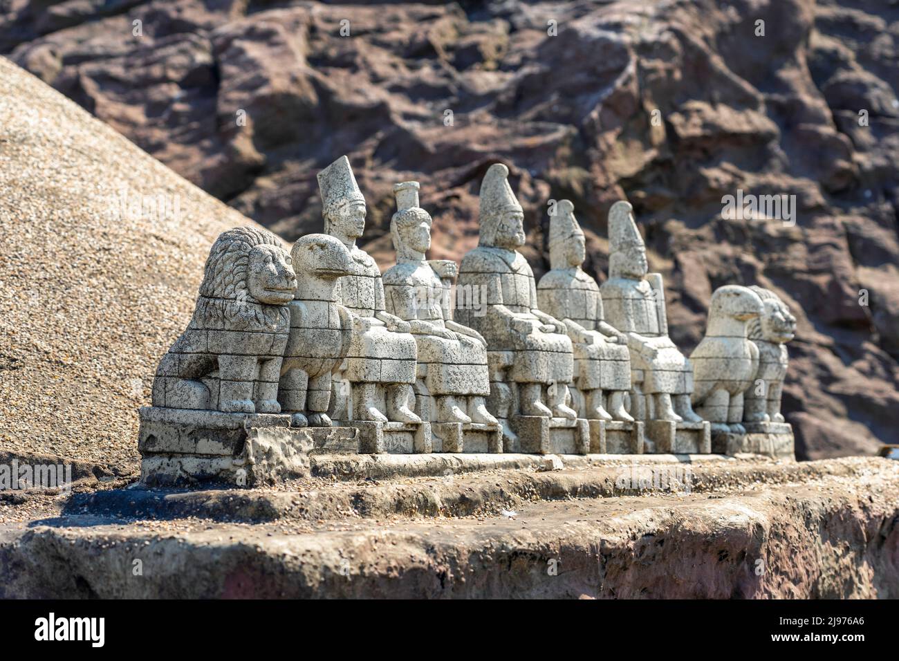 Statue di dei sul Nemrud montagna. Miniaturk Park a Istanbul, Turchia. Foto Stock