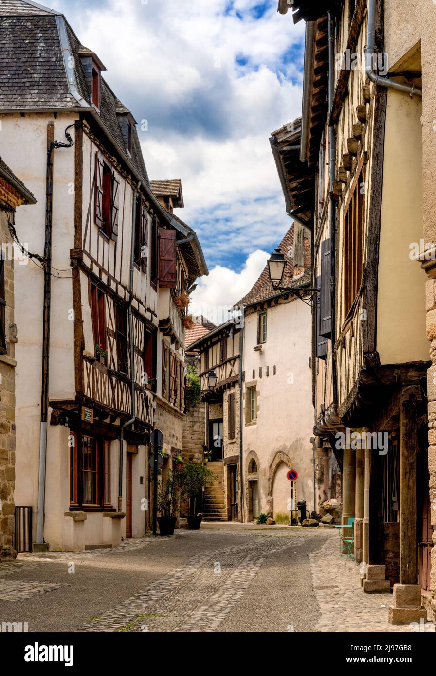 Beaulieu-sur-Dordogne, Francia - 13 maggio 2022: Beaulieu-sur-Dordogne, Francia - 13 maggio 2022: Foto Stock