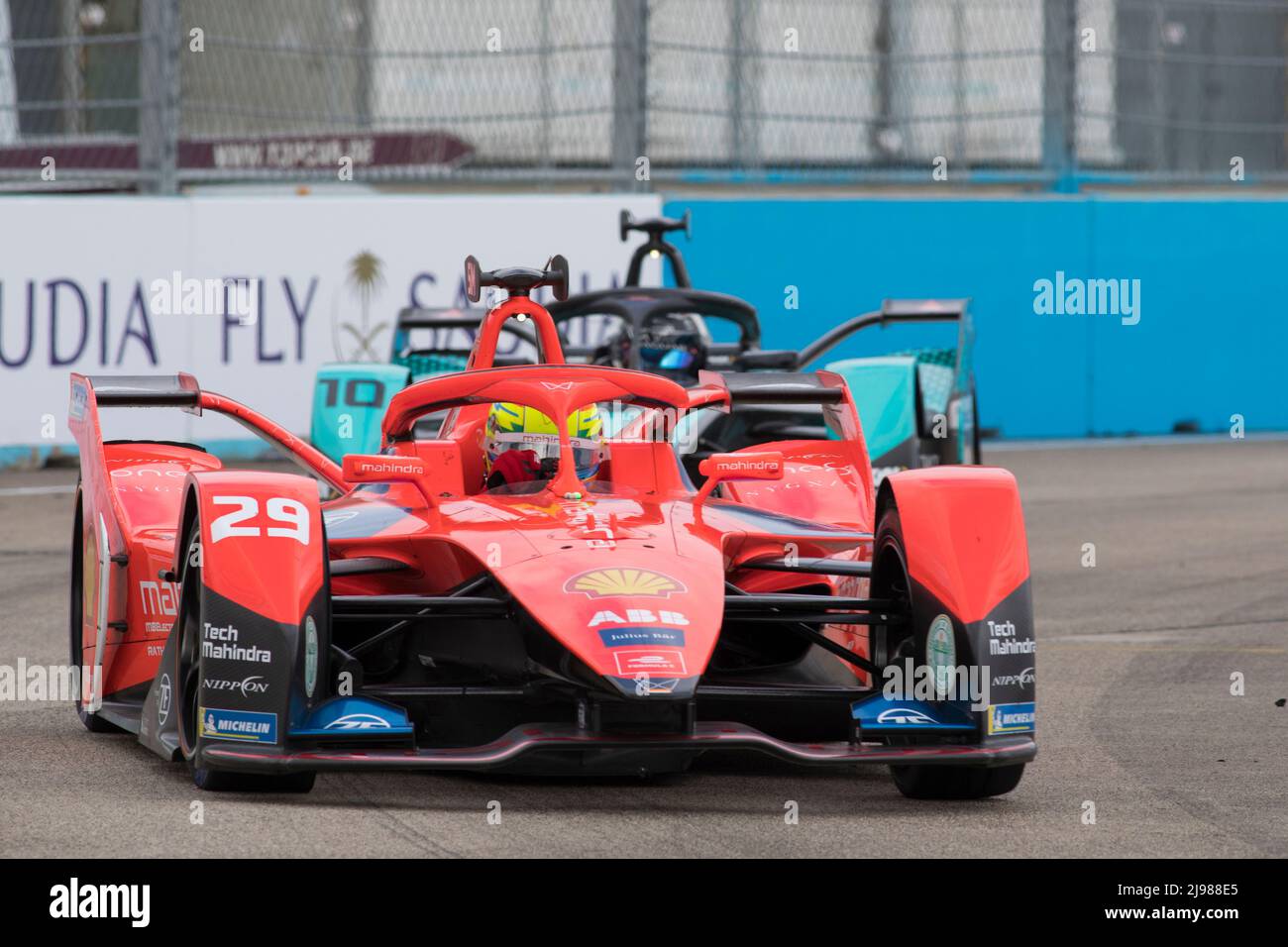 Berlino, Germania, 14th maggio 2022. 2022 Shell Recharge Berlin e-Prix, Round 7 del Campionato del mondo di Formula e ABB FIA 2021-22, circuito aeroportuale Tempelhof a Berlino, Germania nella foto: #29 Alexander Sims (GBR) di Mahindra Racing © Piotr Zajac/Alamy Live News Foto Stock