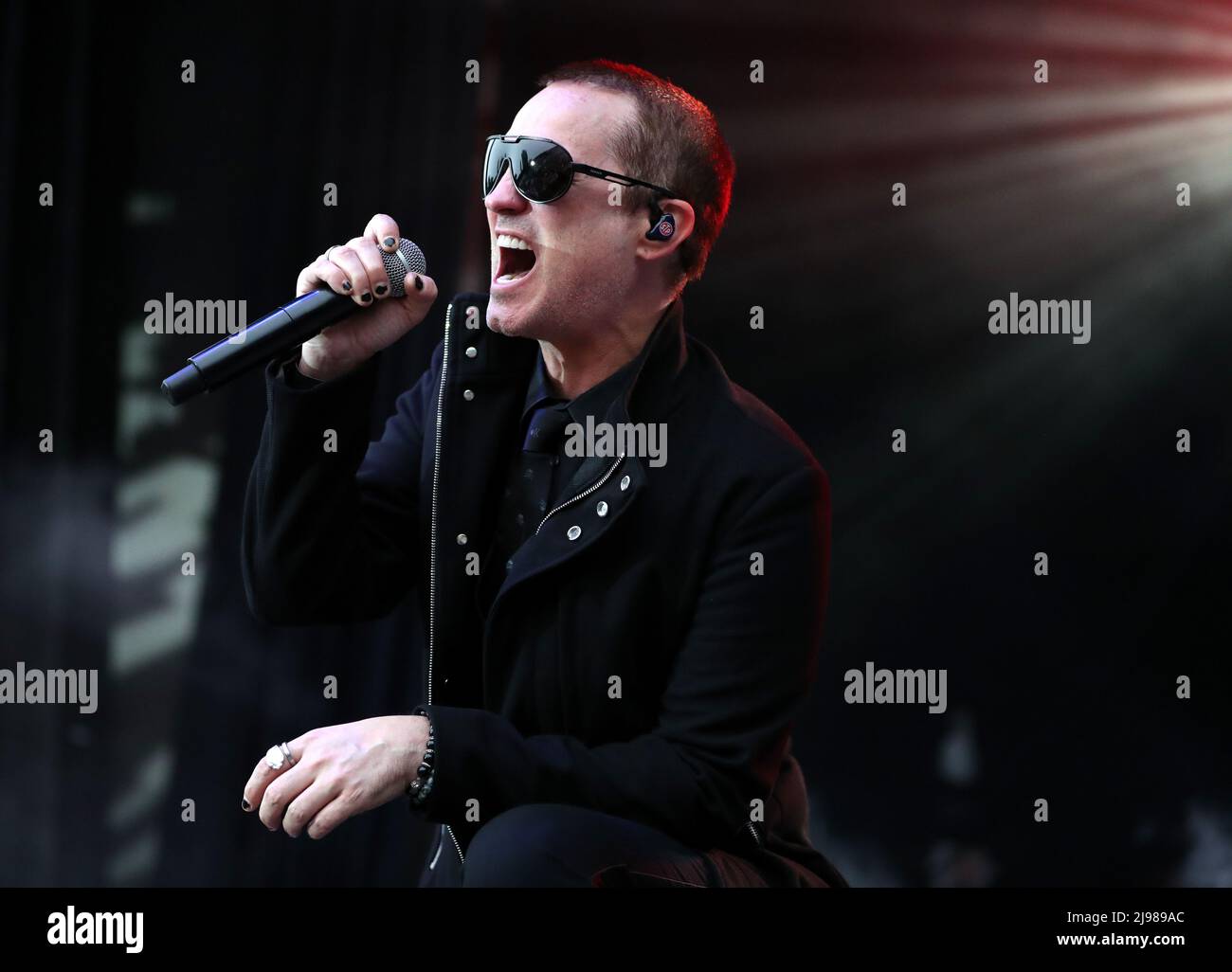 Columbus, Ohio, Stati Uniti. 18th maggio 2022. Il cantante leader Jeff Gutt della rock band Stone Temple Pilots suona al KEMBA Live! A Columbus, Ohio. Ricky Bassman/Cal Sport Media/Alamy Live News Foto Stock
