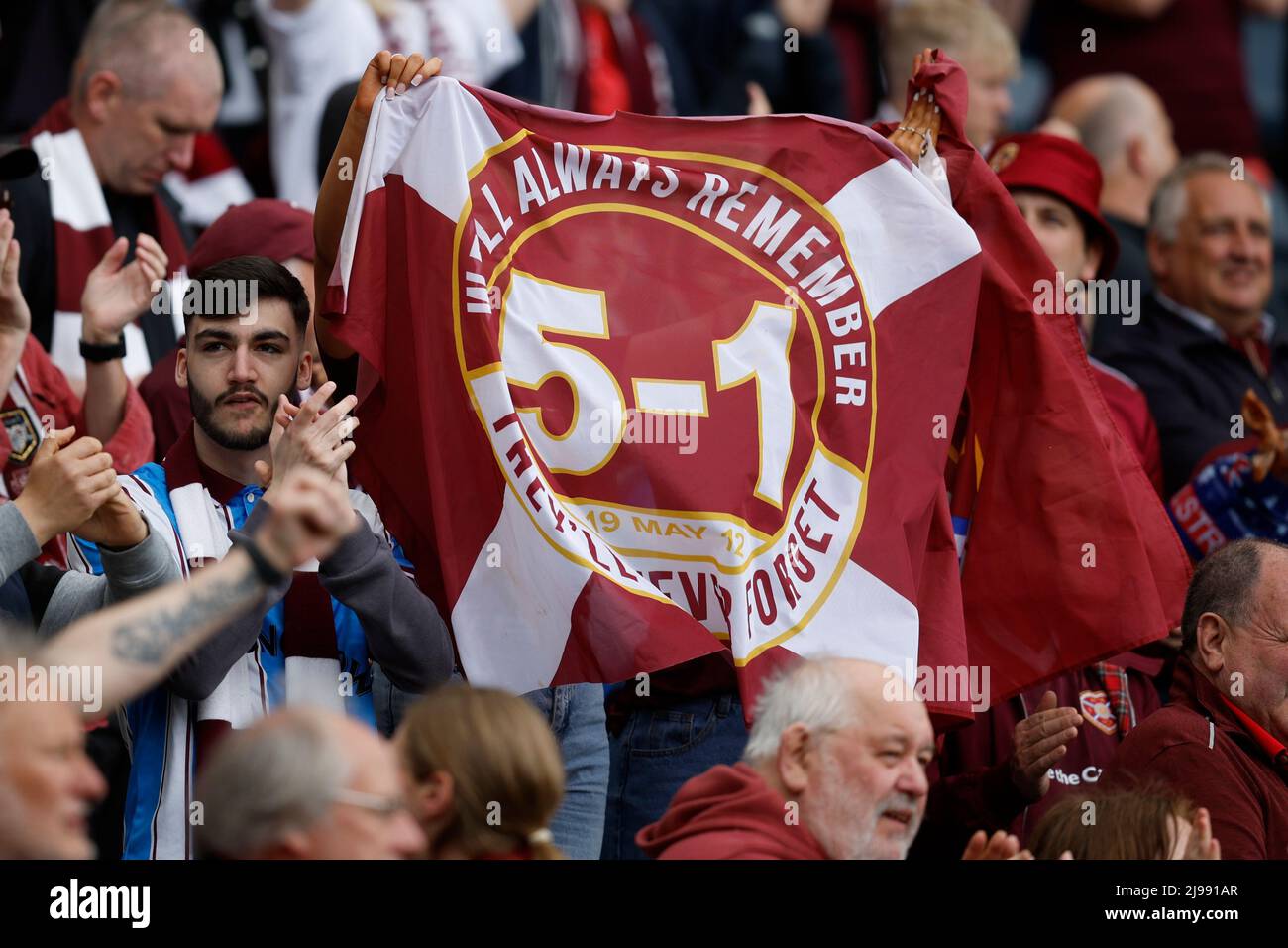 Hampden Park, Glasgow, Regno Unito. 21st maggio 2022. Finale scozzese della fa Cup, Rangers Versus Heart of Midlothian; Hearts Fans Credit: Action Plus Sports/Alamy Live News Foto Stock