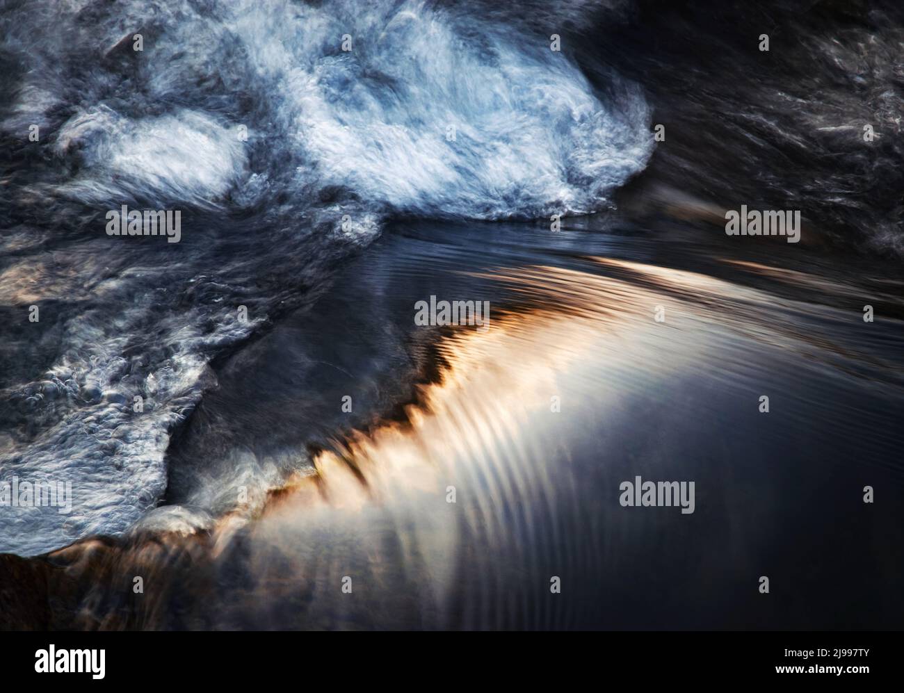 astratto sfondo stagionale offuscato autunno onda di acqua Foto Stock