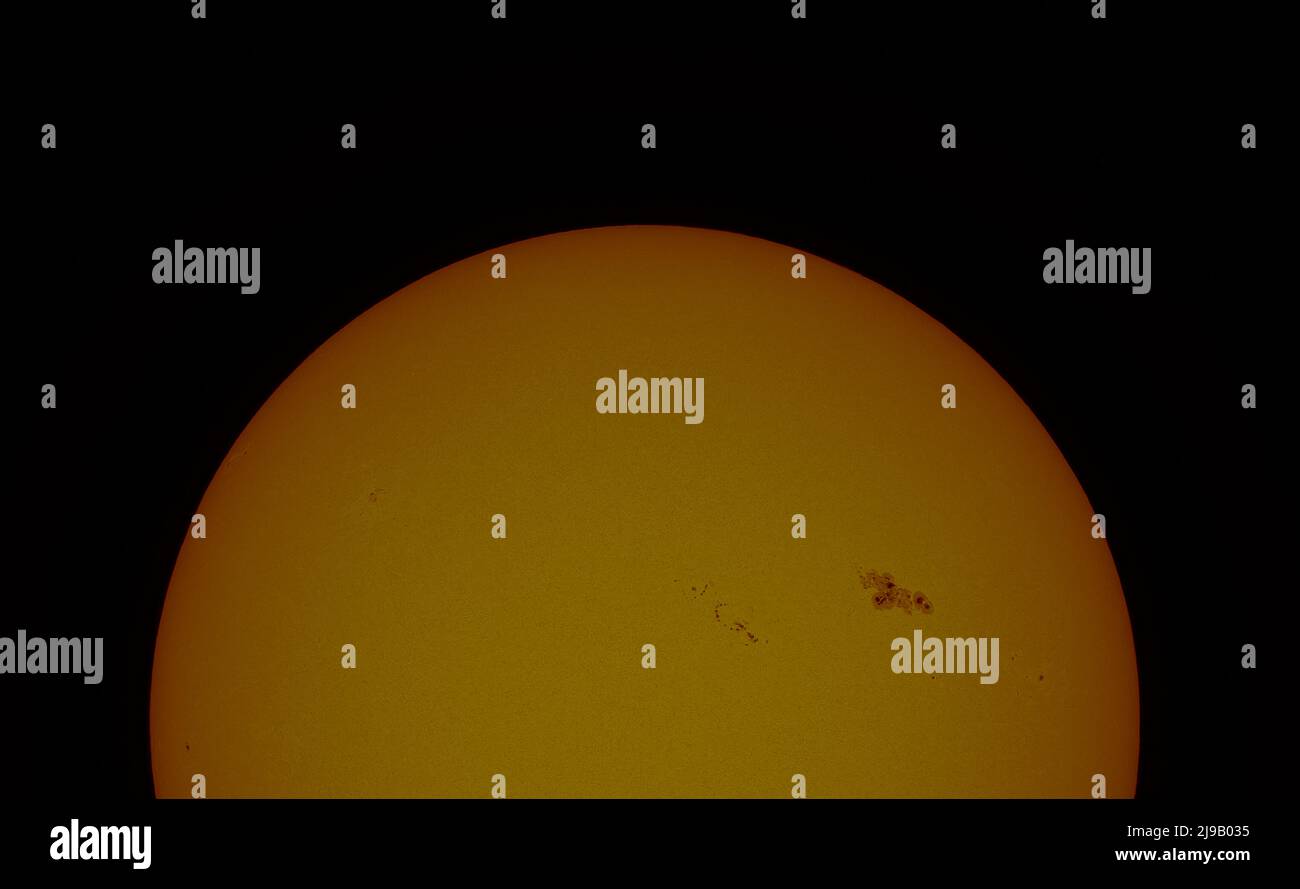 Londra, Regno Unito. 22 maggio 2022. Massive Sunspot 3014 sulla superficie solare, uno dei più grandi per Solar Cycle 25, attualmente in corso. Credit: Malcolm Park/Alamy Foto Stock