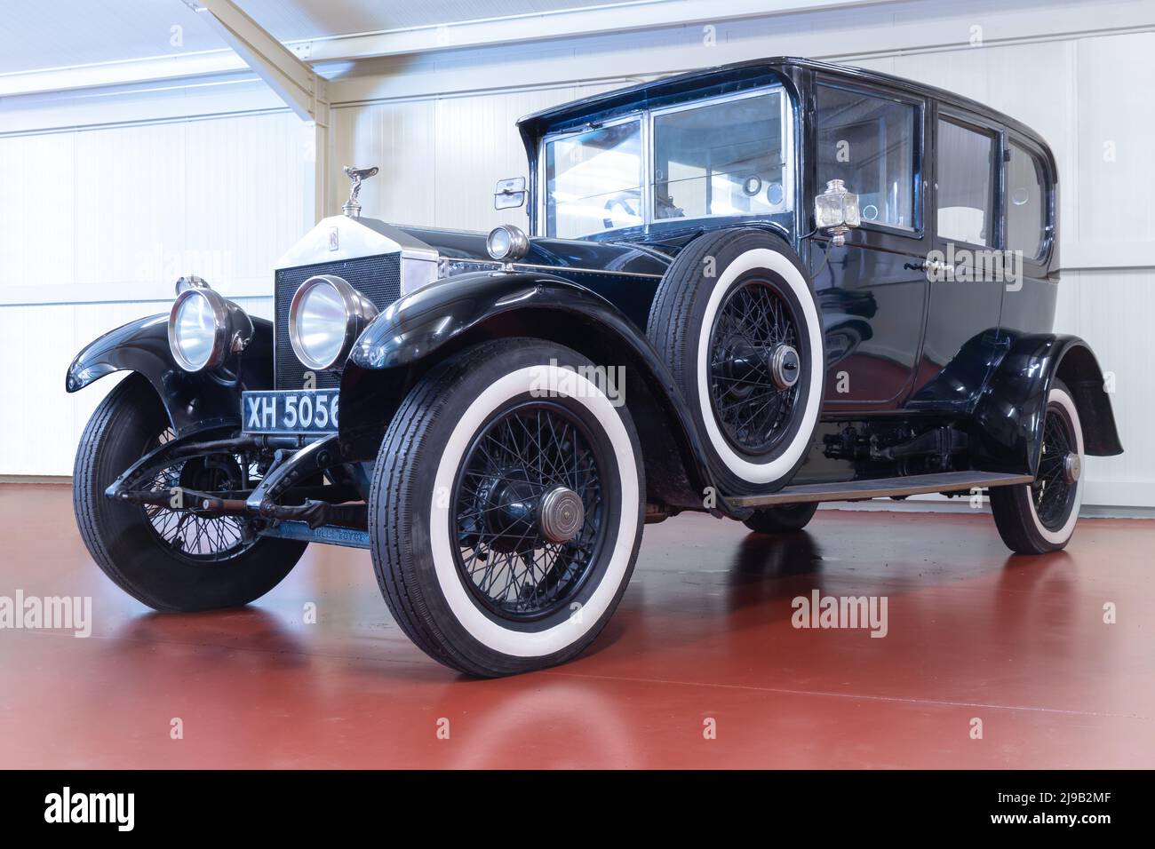 GALDAMES, SPAGNA-8 AGOSTO 2021: 1921 Rolls-Royce Limousine fantasma d'argento a Torre Loizaga (Miguel de la Via) Museo dell'automobile Foto Stock