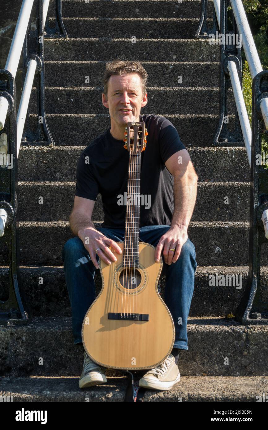 Cantante e cantautore folk irlandese Gus Glynn Foto Stock