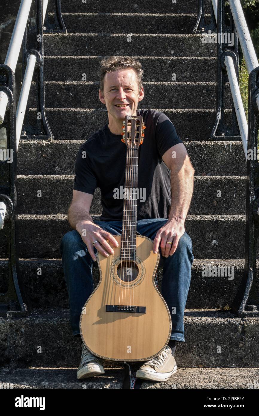 Cantante e cantautore folk irlandese Gus Glynn Foto Stock