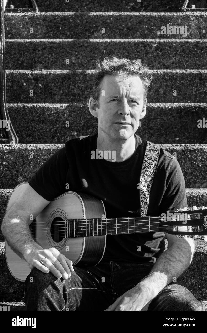 Cantante e cantautore folk irlandese Gus Glynn Foto Stock