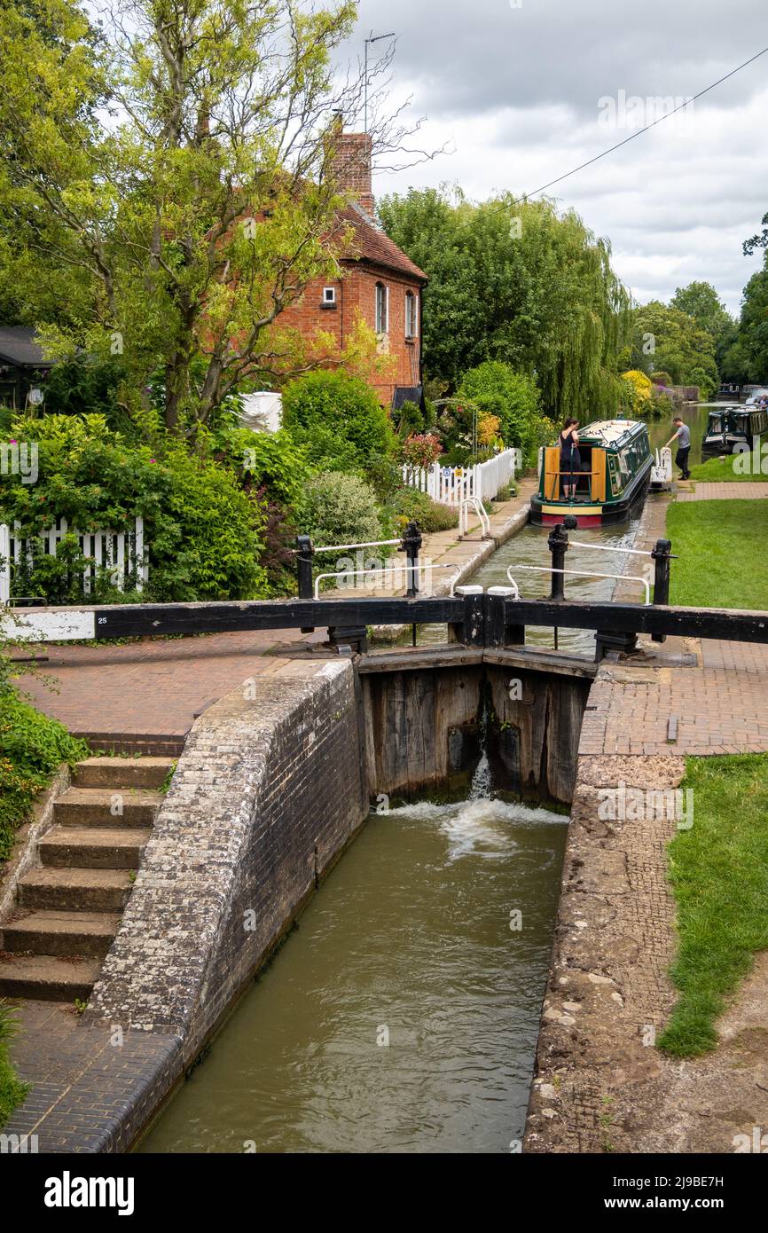 Il canale di Oxford a Cropredy vicino a Banbury, Oxfordshire. Foto Stock