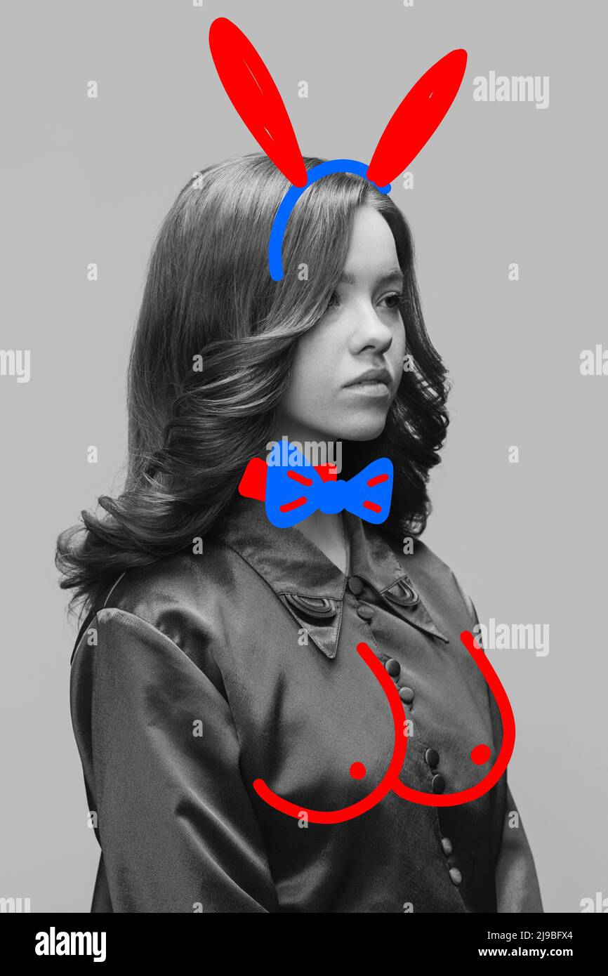 Opere d'arte contemporanea. Ritratto fumetto di giovane donna elegante con disegni luminosi, scarabocchi. Concetto di arte, creazione, aspirazione, umorismo, caricatura. Foto Stock