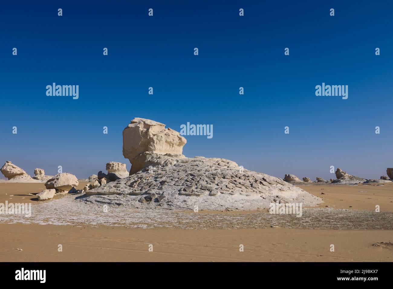 Le fantastiche formazioni di sabbia nell'area protetta del deserto bianco, è il Parco Nazionale nell'Oasi di Farafra, in Egitto Foto Stock