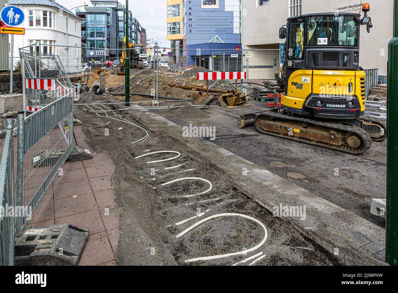 Un cantiere rivela: A Reykjavik (Islanda) anche i marciapiedi hanno riscaldamento a pavimento Foto Stock