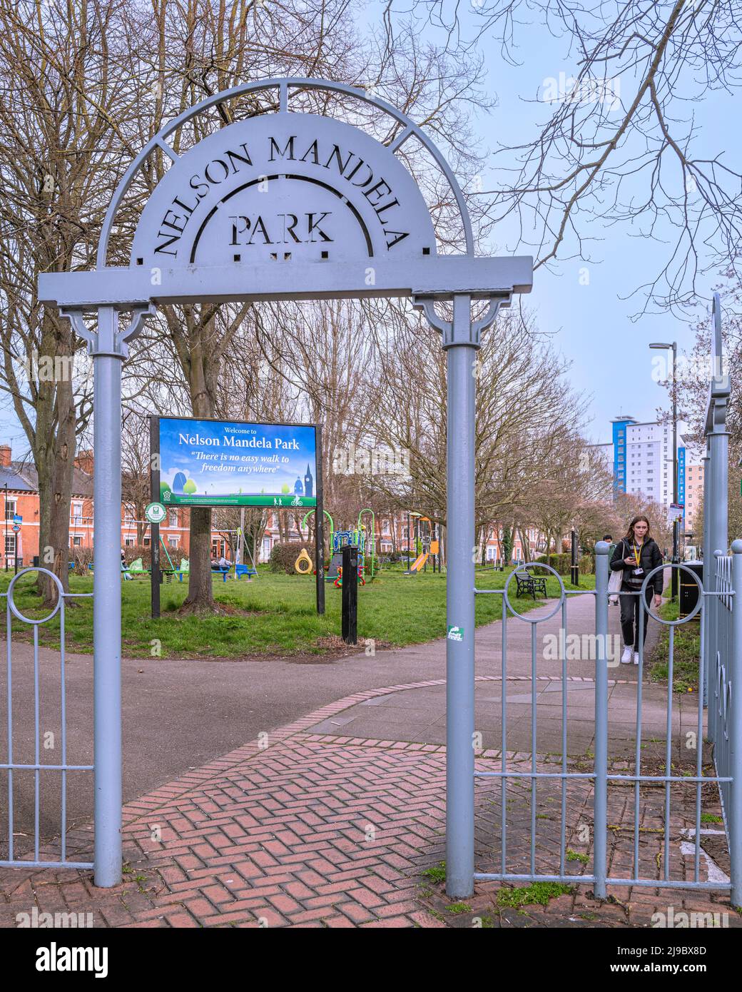 Il Parco Nelson Mandela di Leicester è a fianco della prigione. Foto Stock