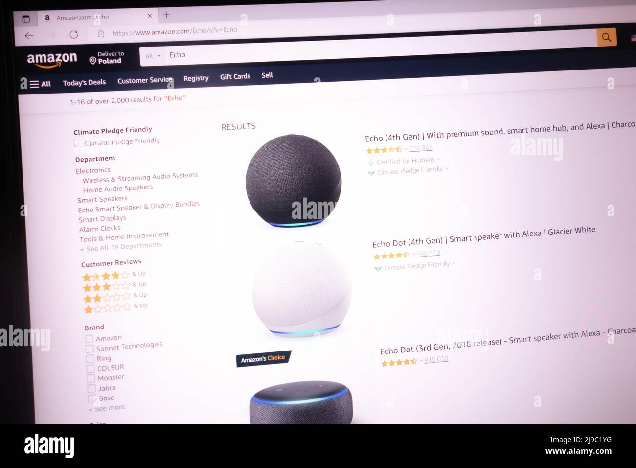 KONSKIE, POLONIA - 21 maggio 2022: Sito www.amazon.com/Echo visualizzato sullo schermo del laptop. Amazon Echo, spesso abbreviato in Echo, è un marchio americano di Foto Stock