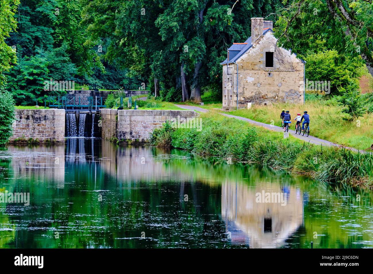 Francia, Morbihan, il canale Nantes-Brest, le serrature tra Rohan e Pontivy Foto Stock