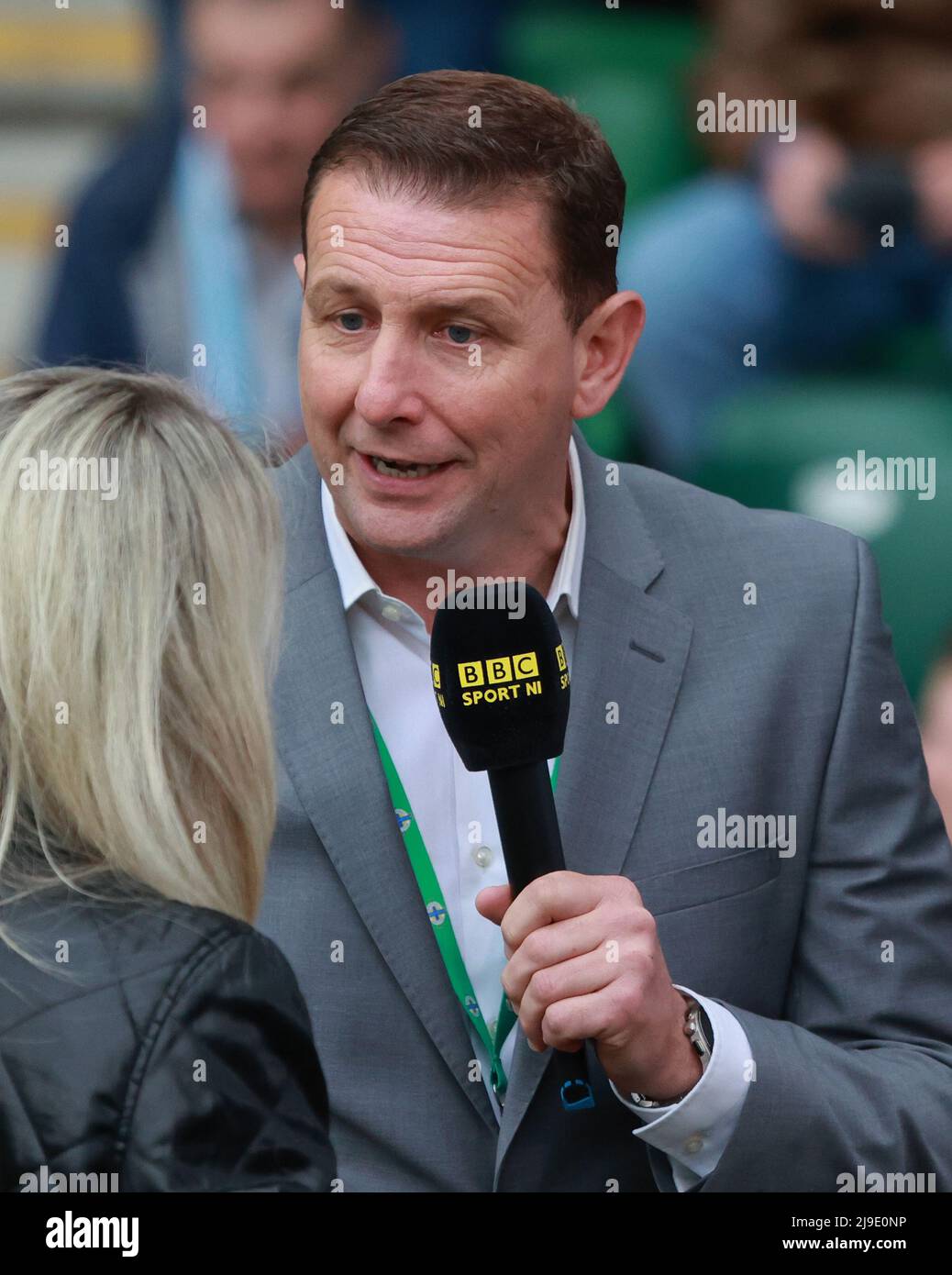 Ian Baraclough, Senior Men's International football manager dell'Irlanda del Nord al Windsor Park Belfast durante la finale della Coppa d'Irlanda del 2022. Foto Stock