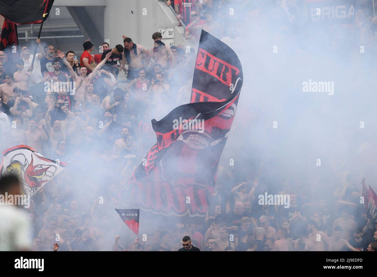 Reggio Emilia, Italia. 22nd maggio 2022. Sostenitori (Milano) Durante la Serie Italiana Una partita tra Sassuolo 0-3 Milano allo Stadio Mapei il 22 maggio 2022 a Reggio Emilia. (Foto di Maurizio Borsari/AFLO) Foto Stock