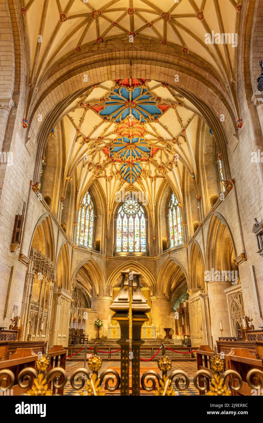 Interno dell'abbazia di Tewkesbury Foto Stock