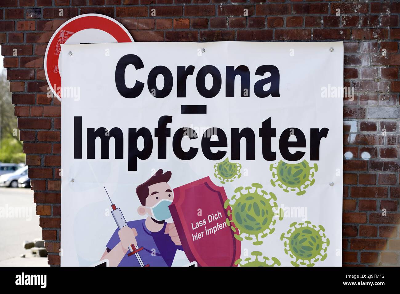 Poster del centro di vaccinazione di Corona ad Amburgo, Germania Foto Stock
