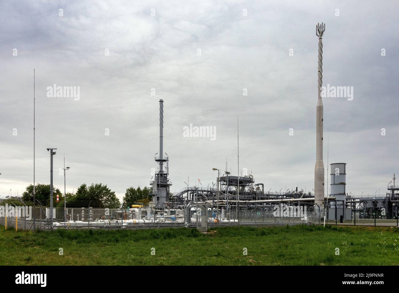 Campi di caverna a Etzel, deposito di caverna EKB a Friedeburg, a sud di Wilhelmshaven Foto Stock
