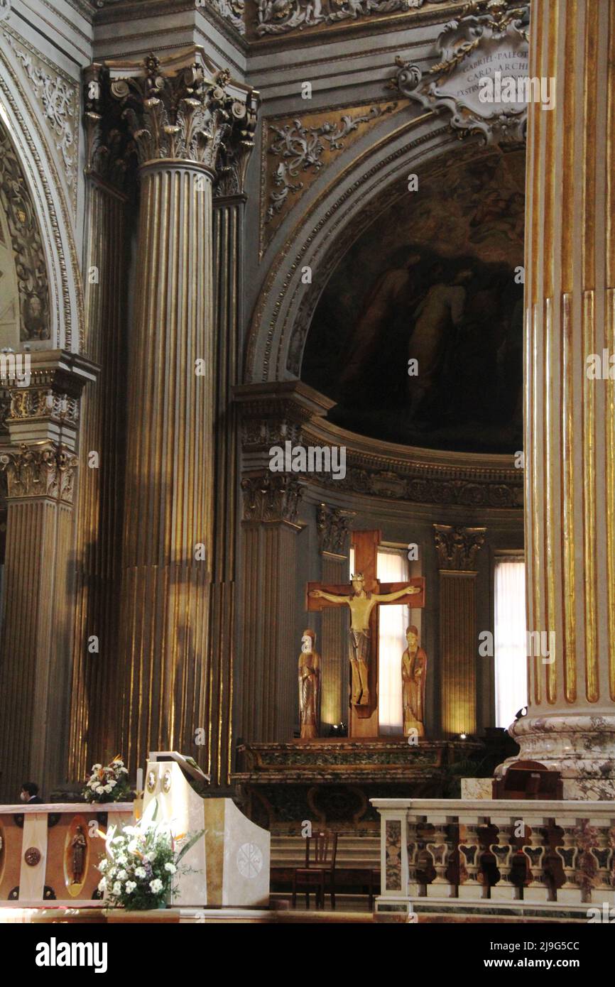 Bologna, Italia. Interno del Duomo (Cattedrale Metropolitana di San