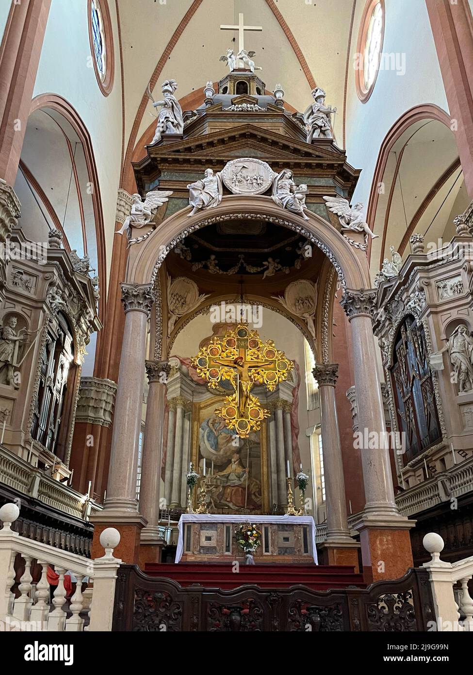 Bologna, Italia. Il ciborio all'interno della Chiesa di San Petronio. Foto Stock