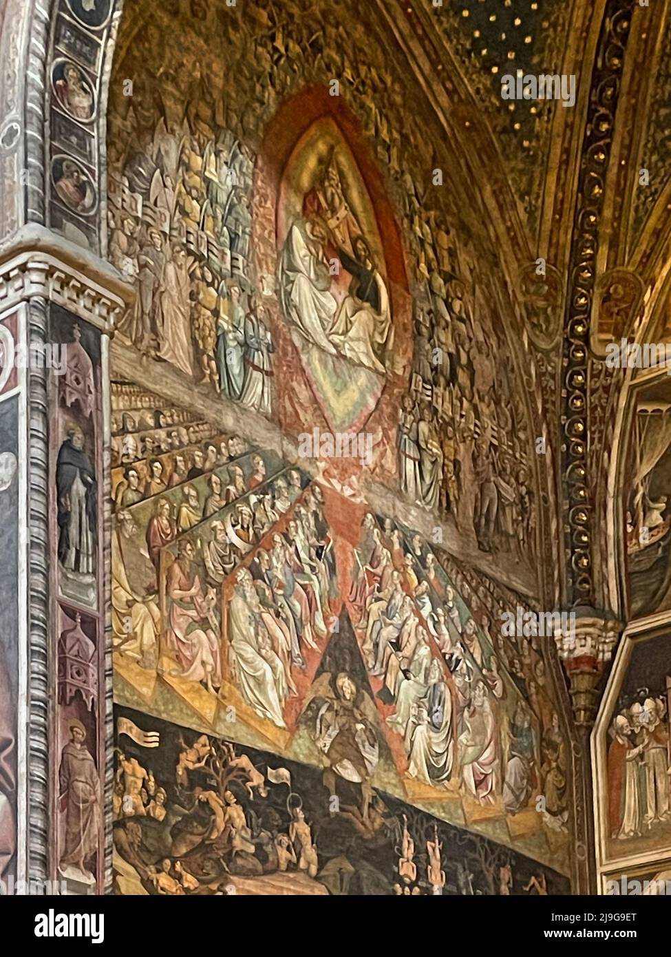 Bologna, Italia. Chiesa di San Petronio. Dipinto del Giudizio universale (15th sec.) nella Cappella dei Magi. Foto Stock