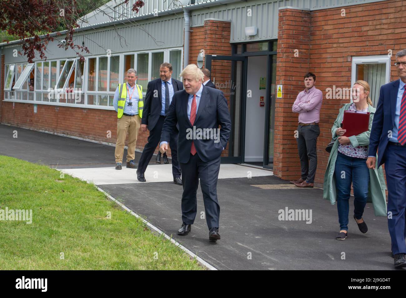 Boris Johnson visita Newtown Mid Wales per la conferenza dei conservatori gallesi. Foto Stock