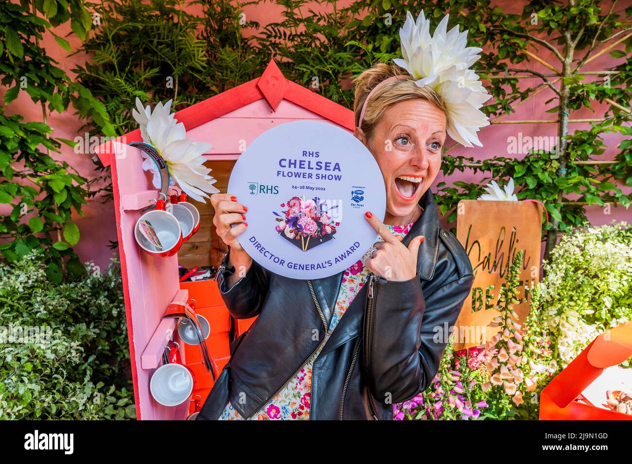 Londra, Regno Unito. 24th maggio 2022. Lo stand di Dahlia Beach vince il Directors Generals Award - The Chelsea Flower Show 2022. Credit: Guy Bell/Alamy Live News Foto Stock