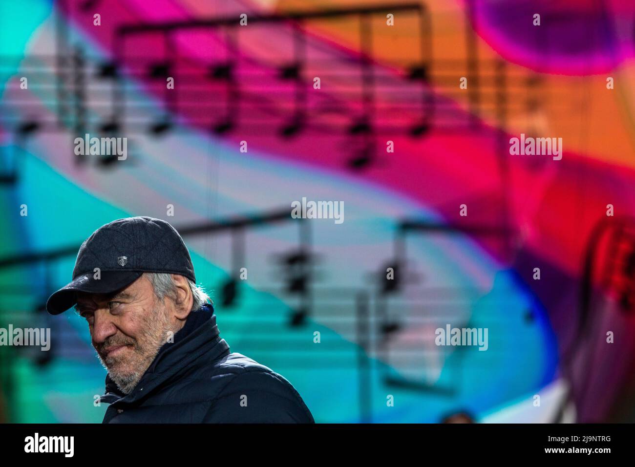 Mosca, Russia. 24th maggio 2022. Il direttore russo Valery Gergiev si esibisce durante un concerto che segna la Giornata della Letteratura e della Cultura slava nella Piazza Rossa di Mosca, Russia Foto Stock