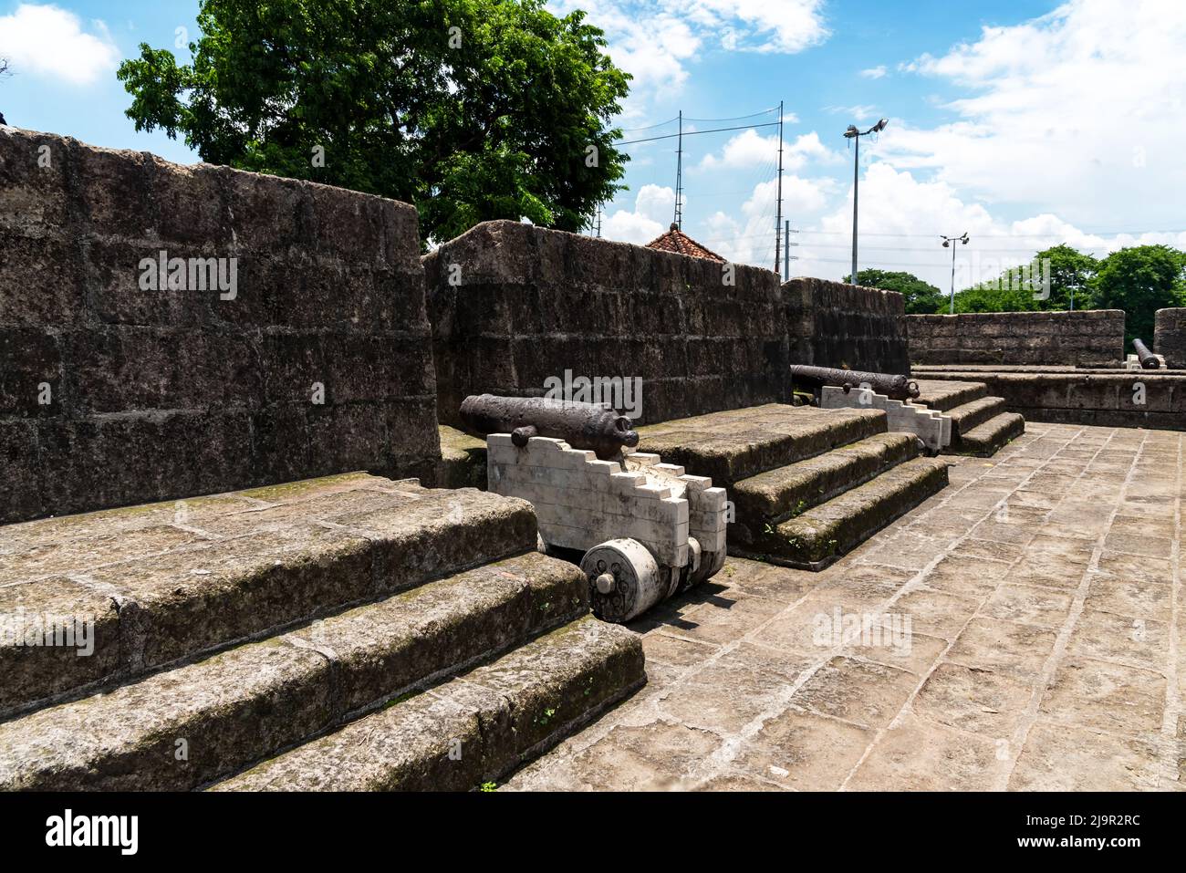 16th secolo costruire fortezza Intramuros e cannoni Fort Santiago a Manila, Filippine Foto Stock