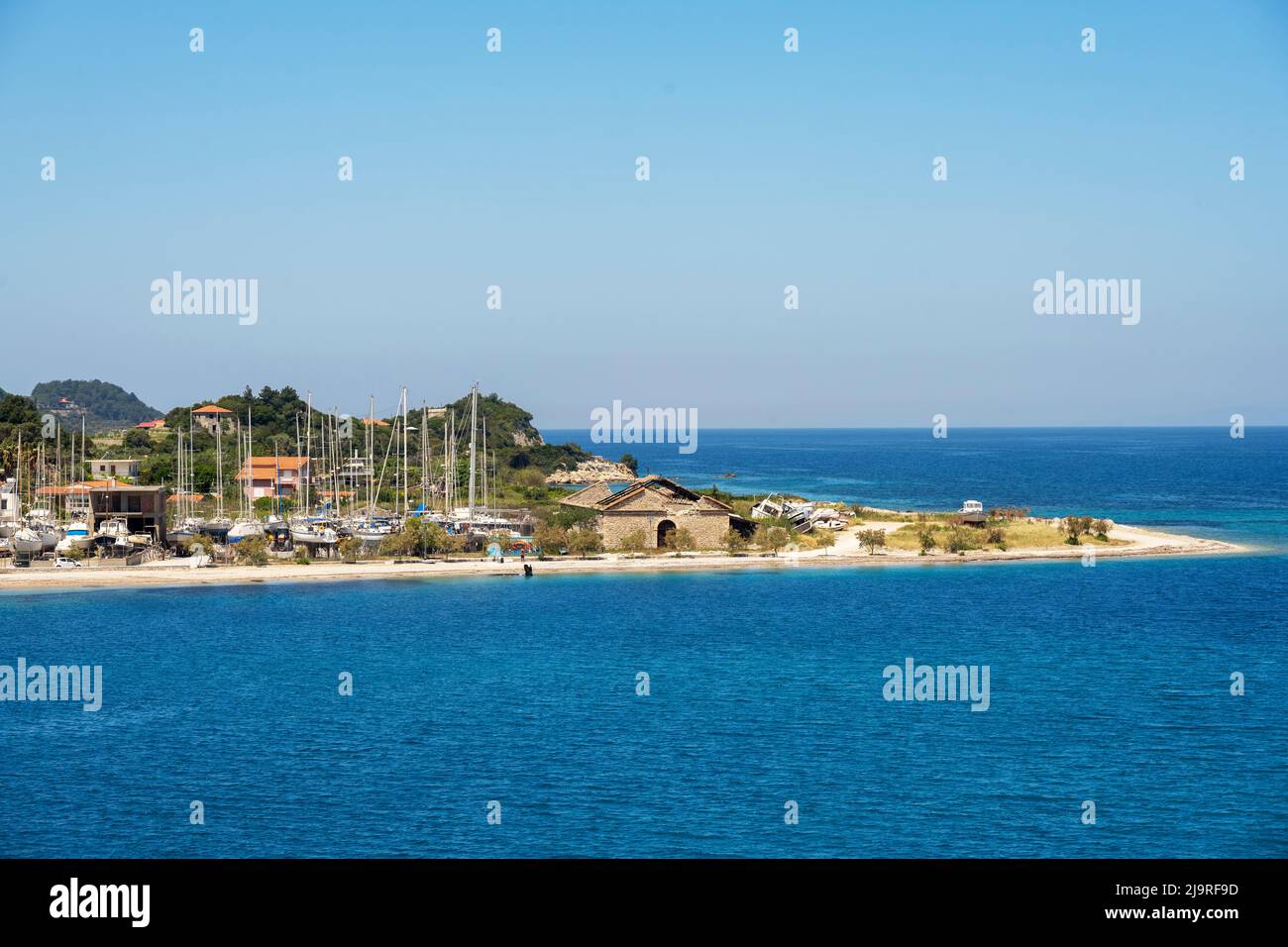 Griechenland, Insel Samos, Inselhauptort Samos (auch Vathy), Malagariou am Fährhafen in der Bucht von Vathy Foto Stock