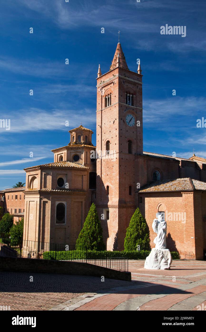 Italia, Toscana. L'Abbazia di Monte Oliveto maggiore, uno dei monasteri rurali della Toscana. Foto Stock