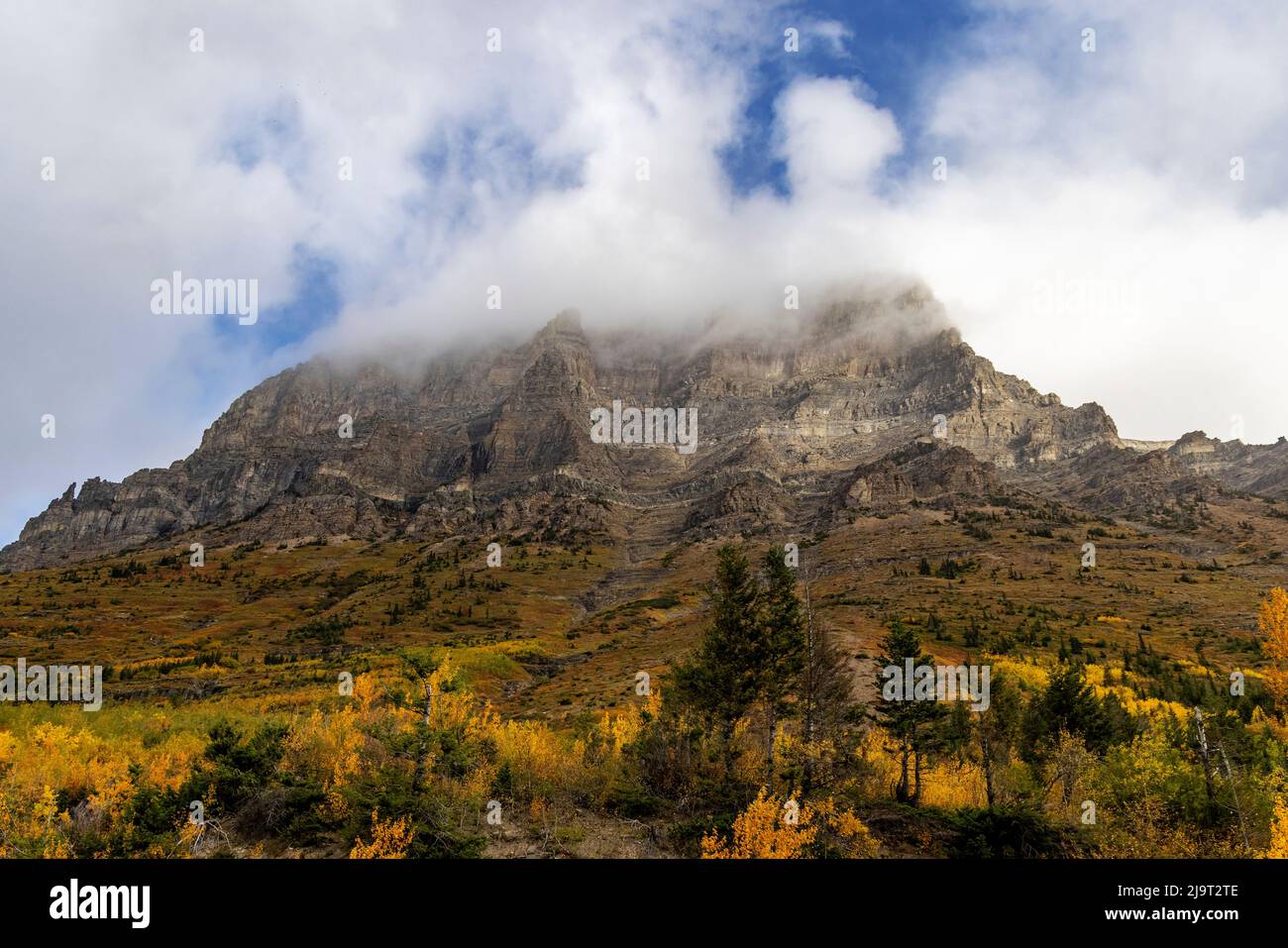 Going-to-the-Sun Mountain in autunno, Glacier National Park, Montana, USA Foto Stock