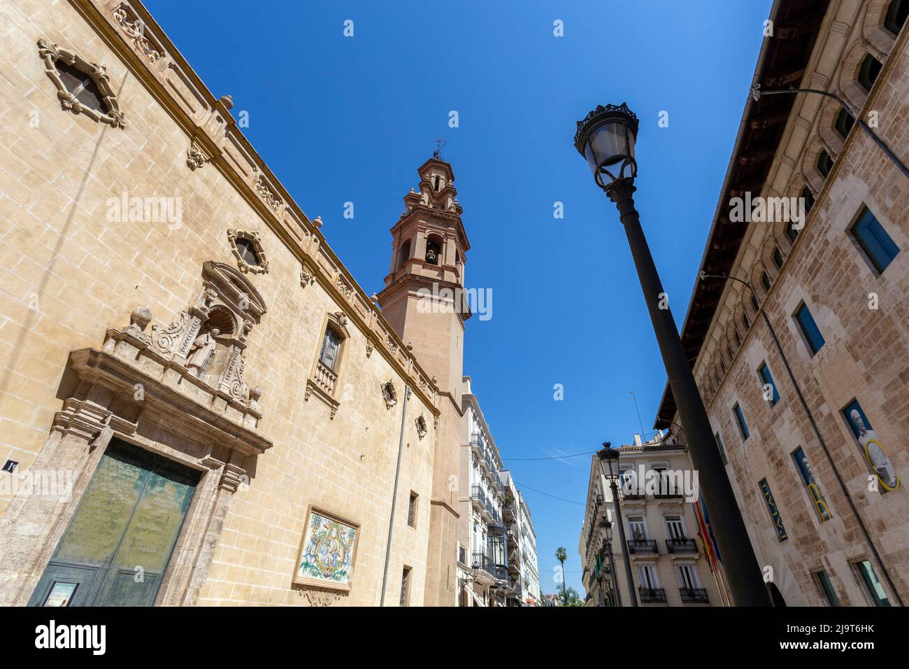 Valencia, Spagna - 05 06 2022: Iglesia de San Lorenzo a Valencia, Spagna in una giornata di primavera soleggiata. Foto Stock
