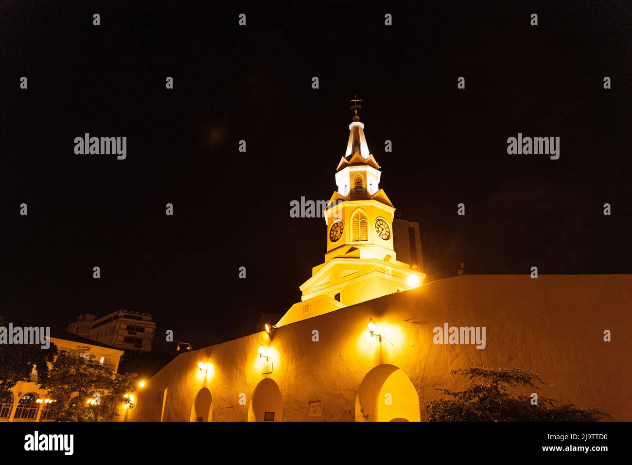 torre dell'orologio di Cartagena Colombia di notte Foto Stock