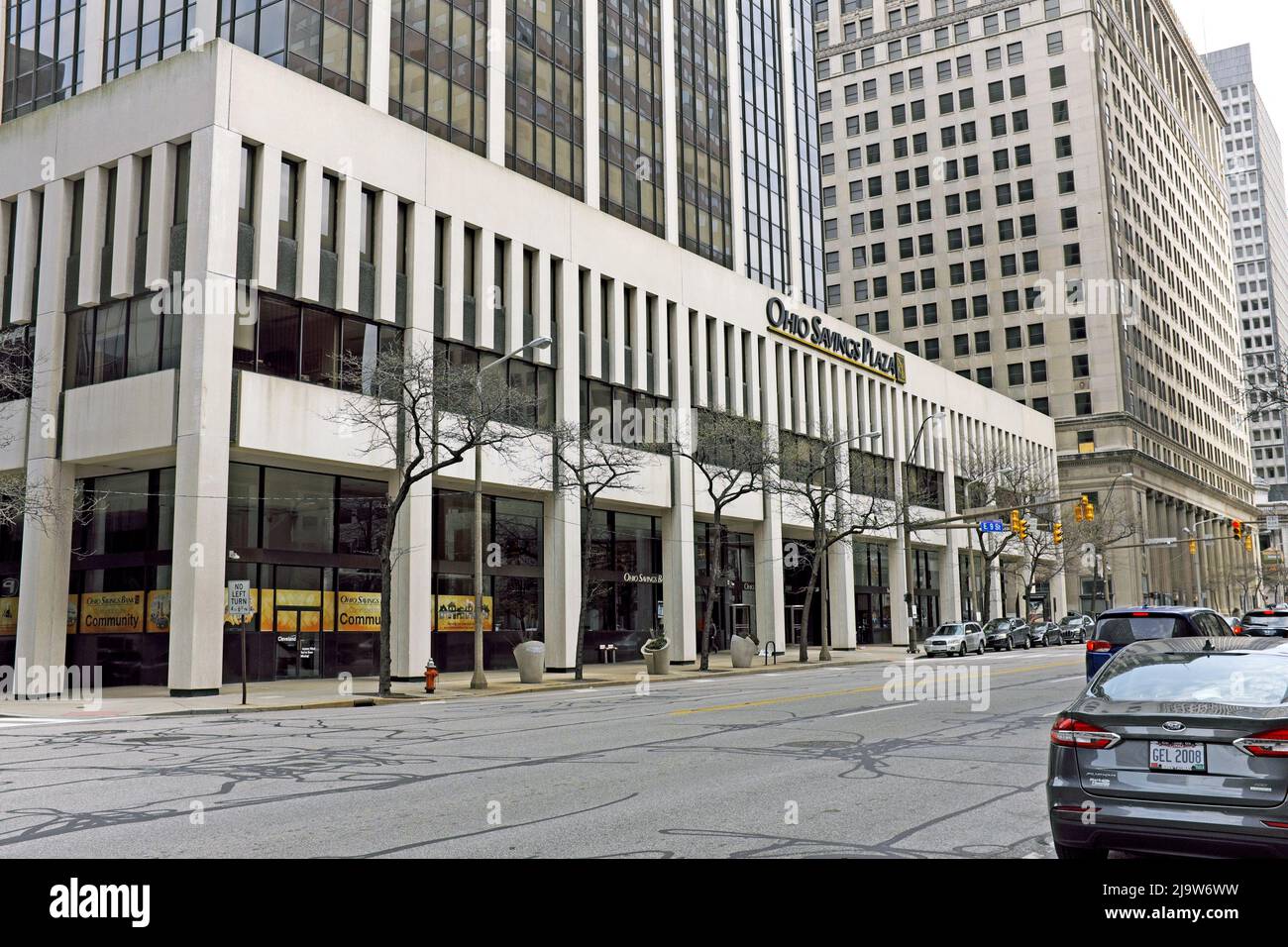 Facciata della Ohio Savings Bank su East 9th Street a Cleveland, Ohio, USA. Foto Stock