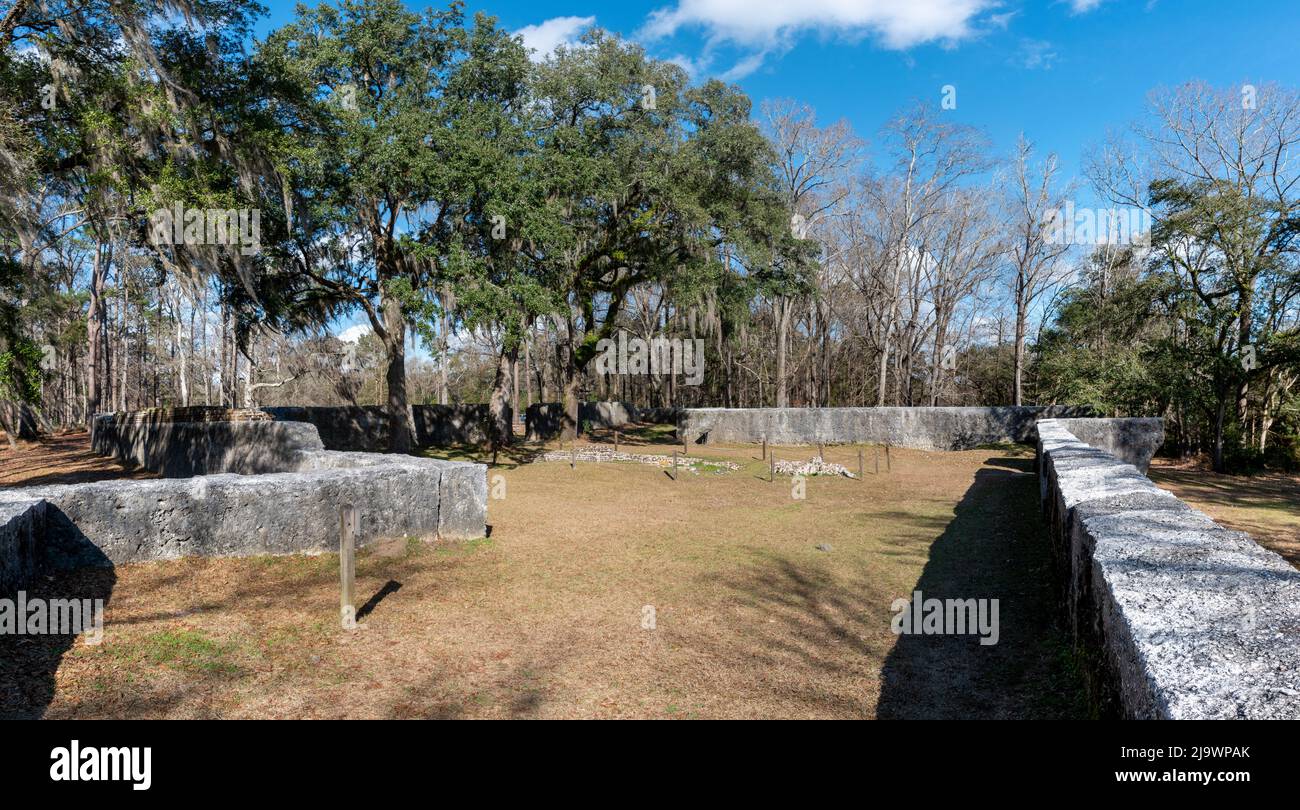 Fort Dorchester la fortificazione di tabby meglio conservata nel paese e si trova a Summerville, SC Foto Stock